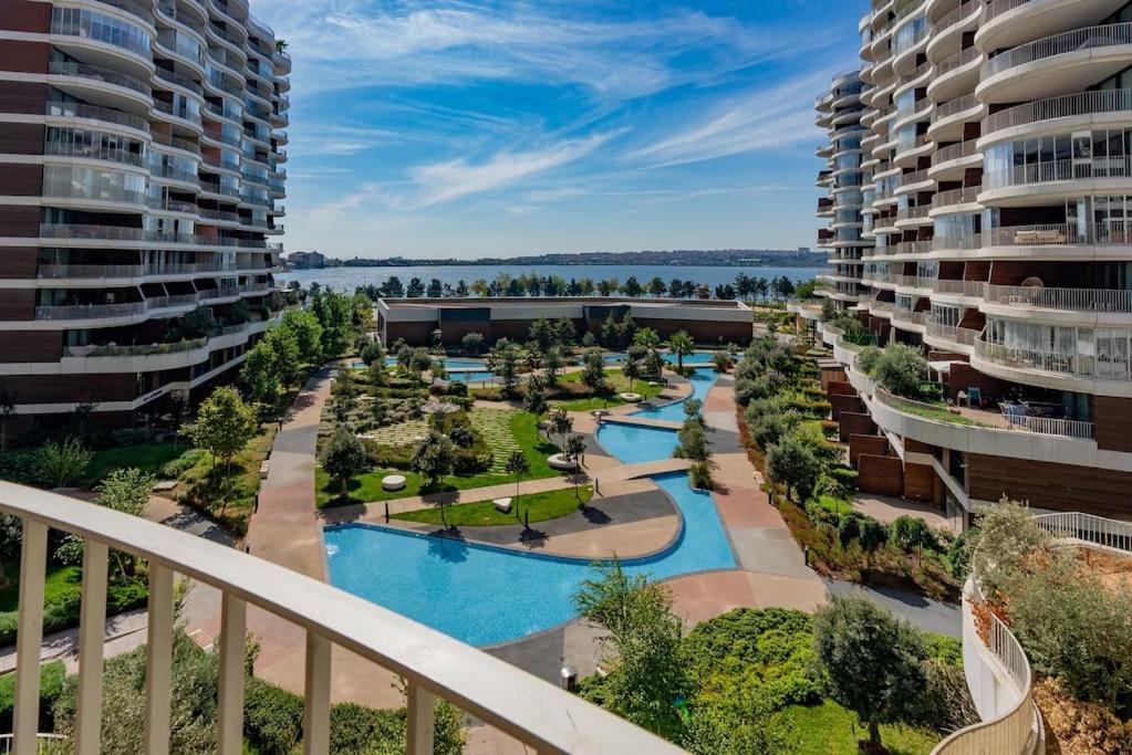 Golden Stones House Sea And Lake View อิสตันบูล ภายนอก รูปภาพ