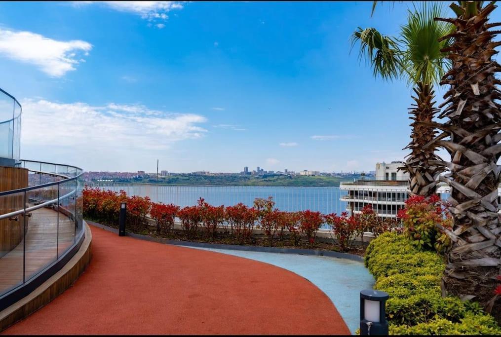 Golden Stones House Sea And Lake View อิสตันบูล ภายนอก รูปภาพ