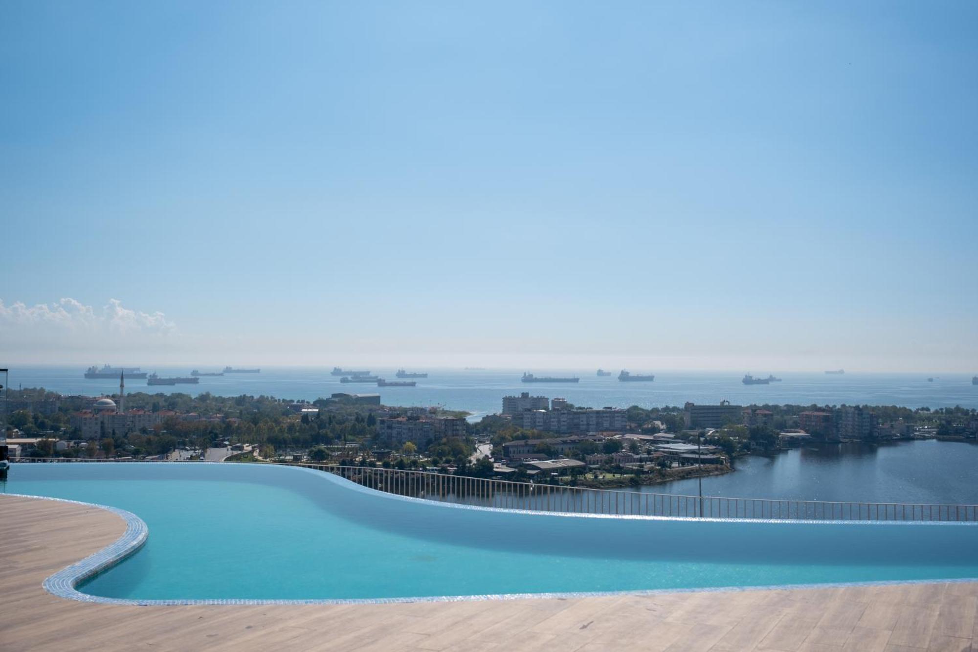 Golden Stones House Sea And Lake View อิสตันบูล ภายนอก รูปภาพ