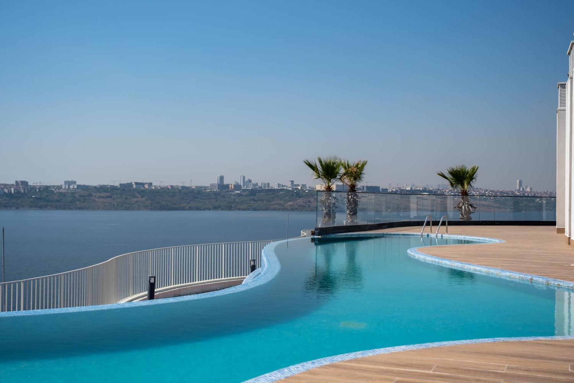 Golden Stones House Sea And Lake View อิสตันบูล ภายนอก รูปภาพ